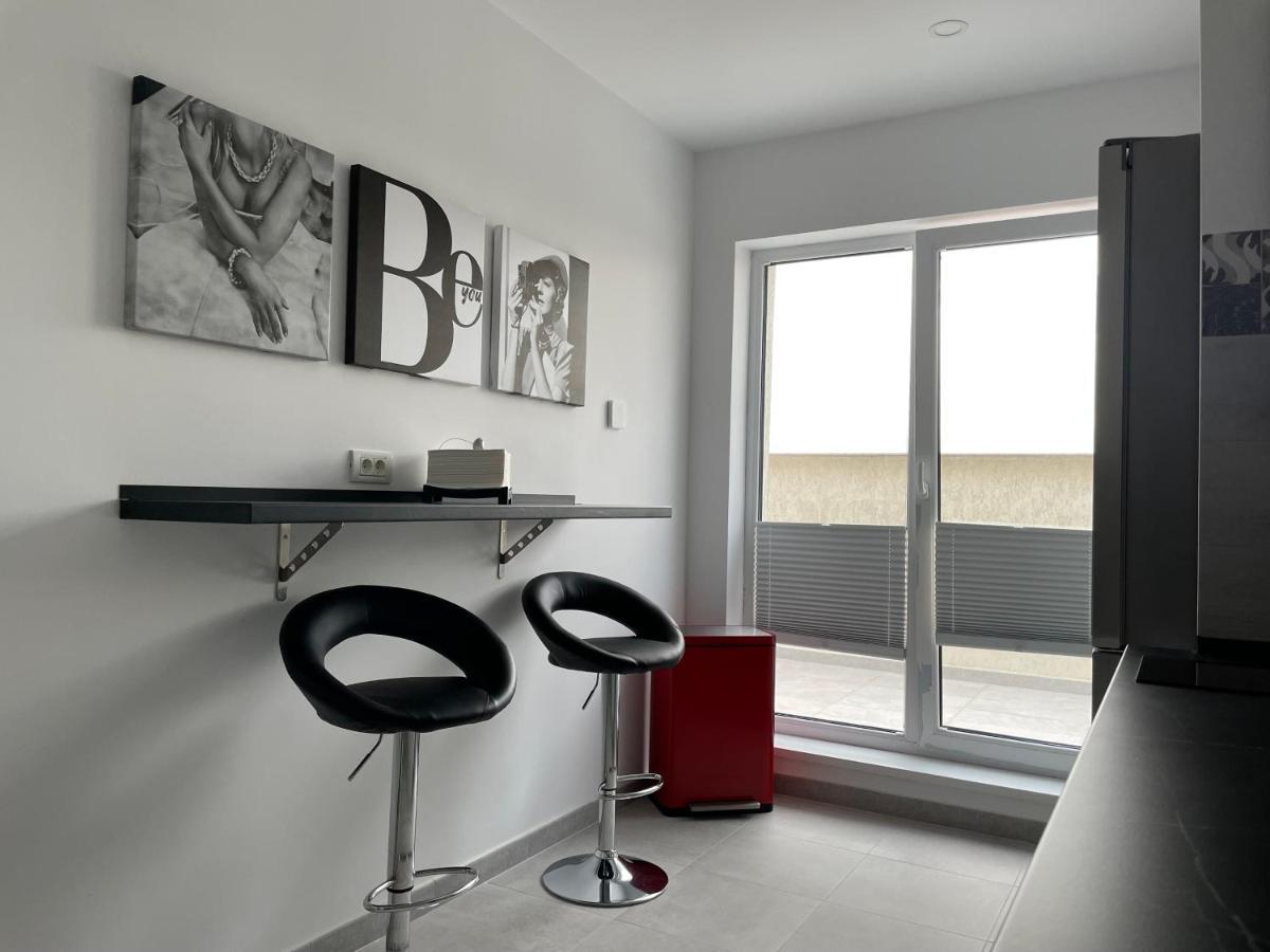 Unique Penthouse Lakeview W19 บูคาเรสต์ ภายนอก รูปภาพ